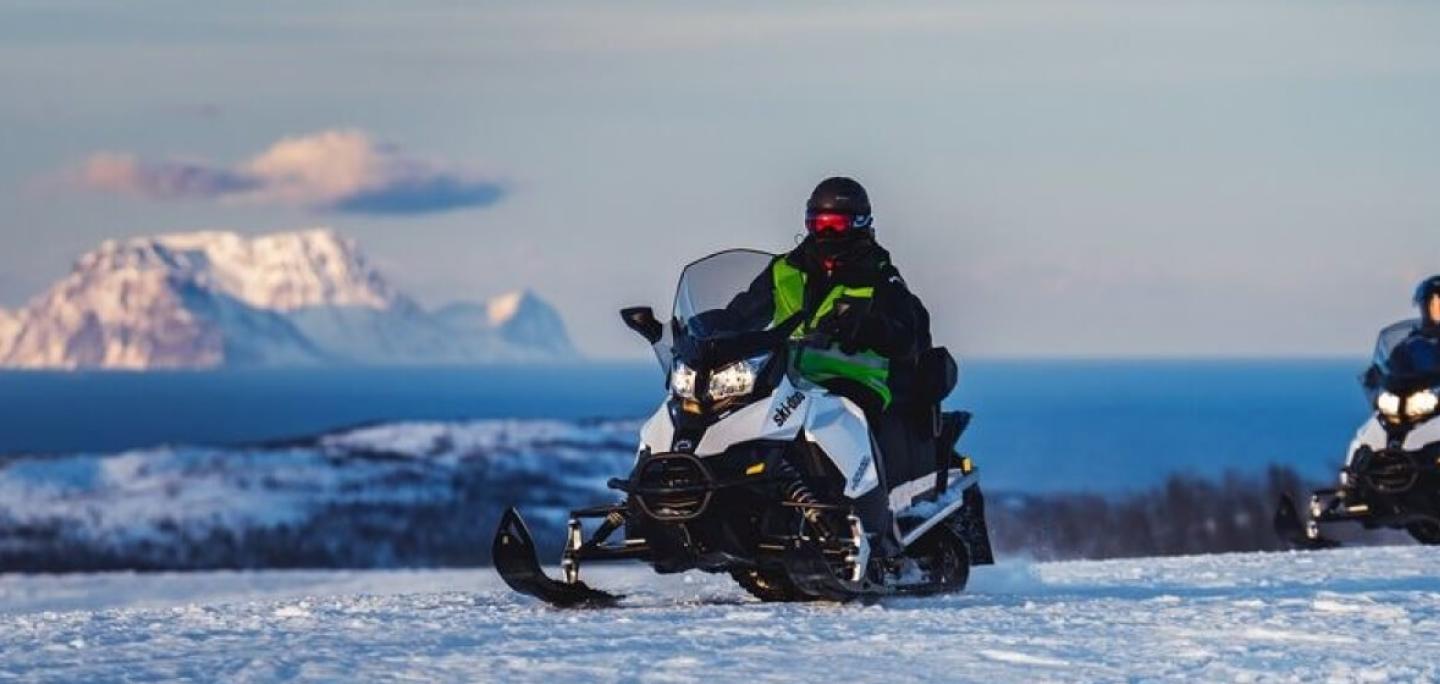 snowmobile riding for beginners