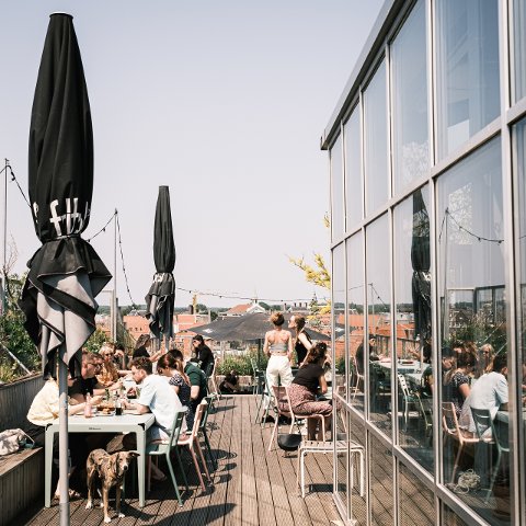 Outdoor Seating Dining